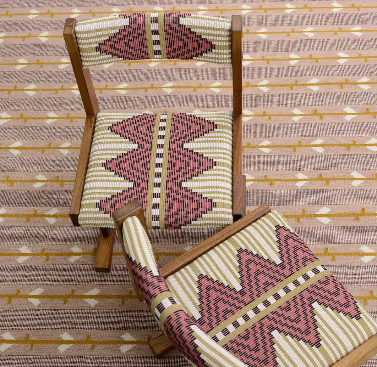 MIXCO HAND WOVEN BROCADE_ DEWBERRY