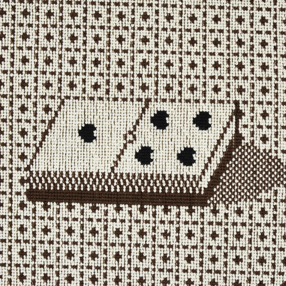 DOMINO ÉPINGLÉ_ BROWN