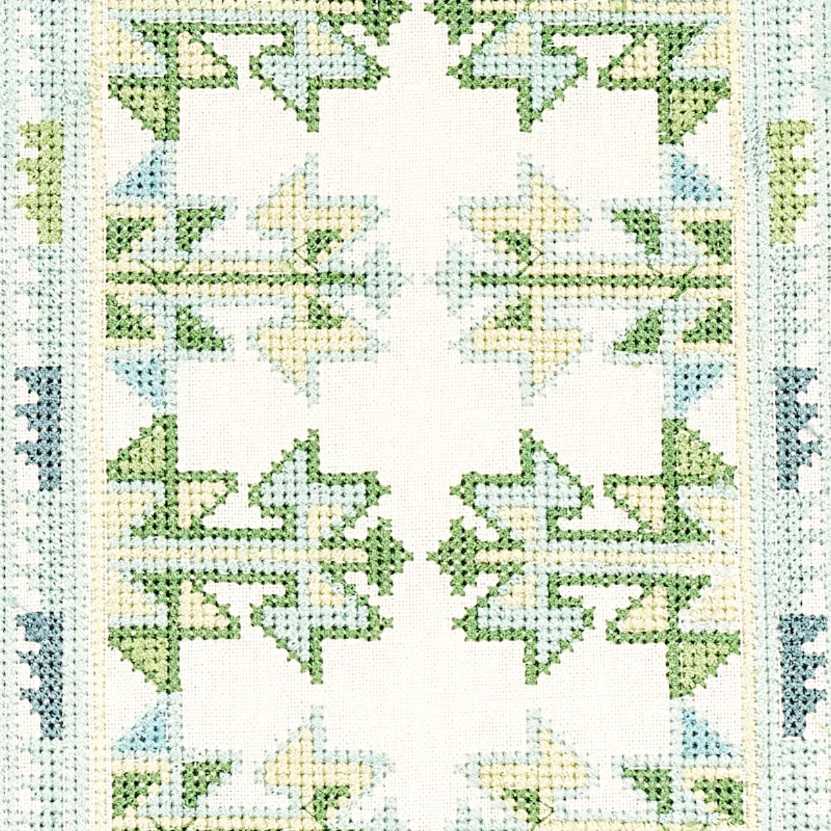 VINKA EMBROIDERY_ MINERAL & IVORY