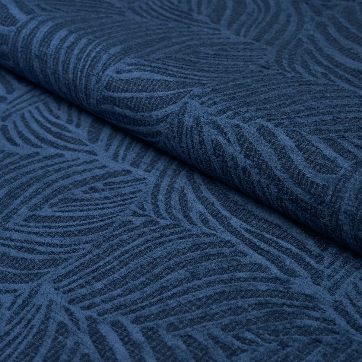 VICENTE PERFORMANCE VELVET_ INDIGO