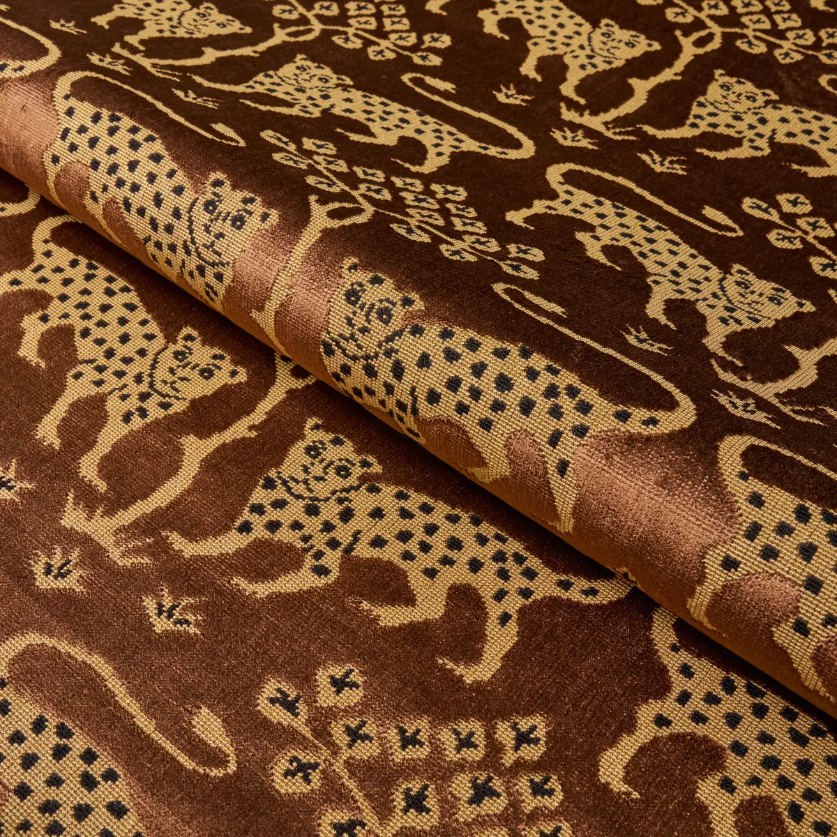 WOODLAND LEOPARD VELVET_ SEPIA