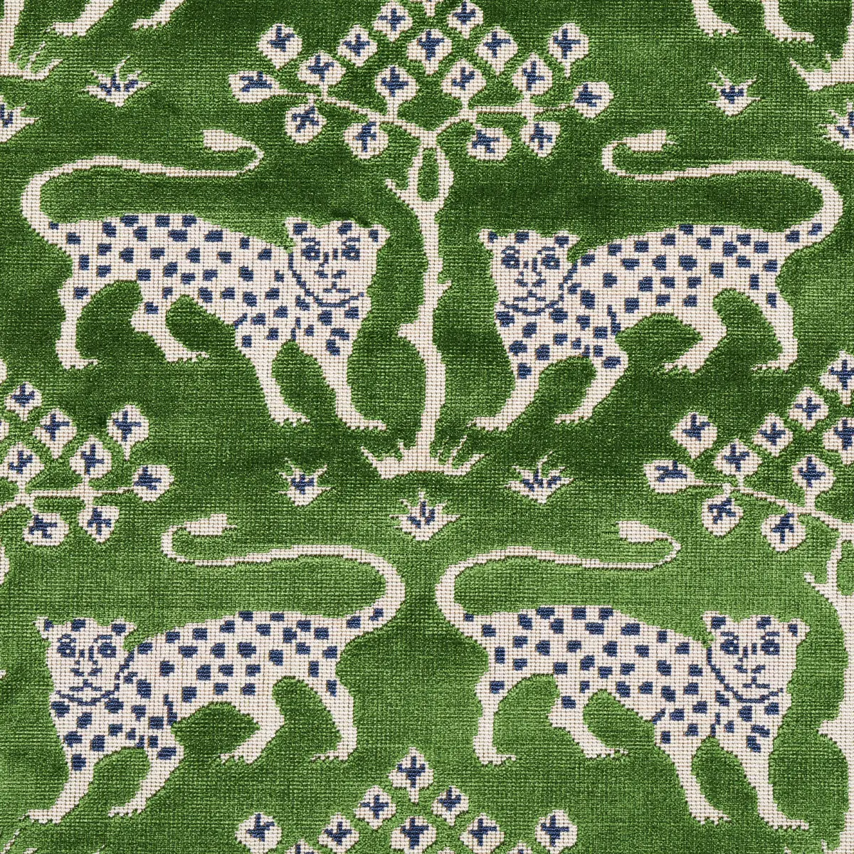WOODLAND LEOPARD VELVET_ EMERALD