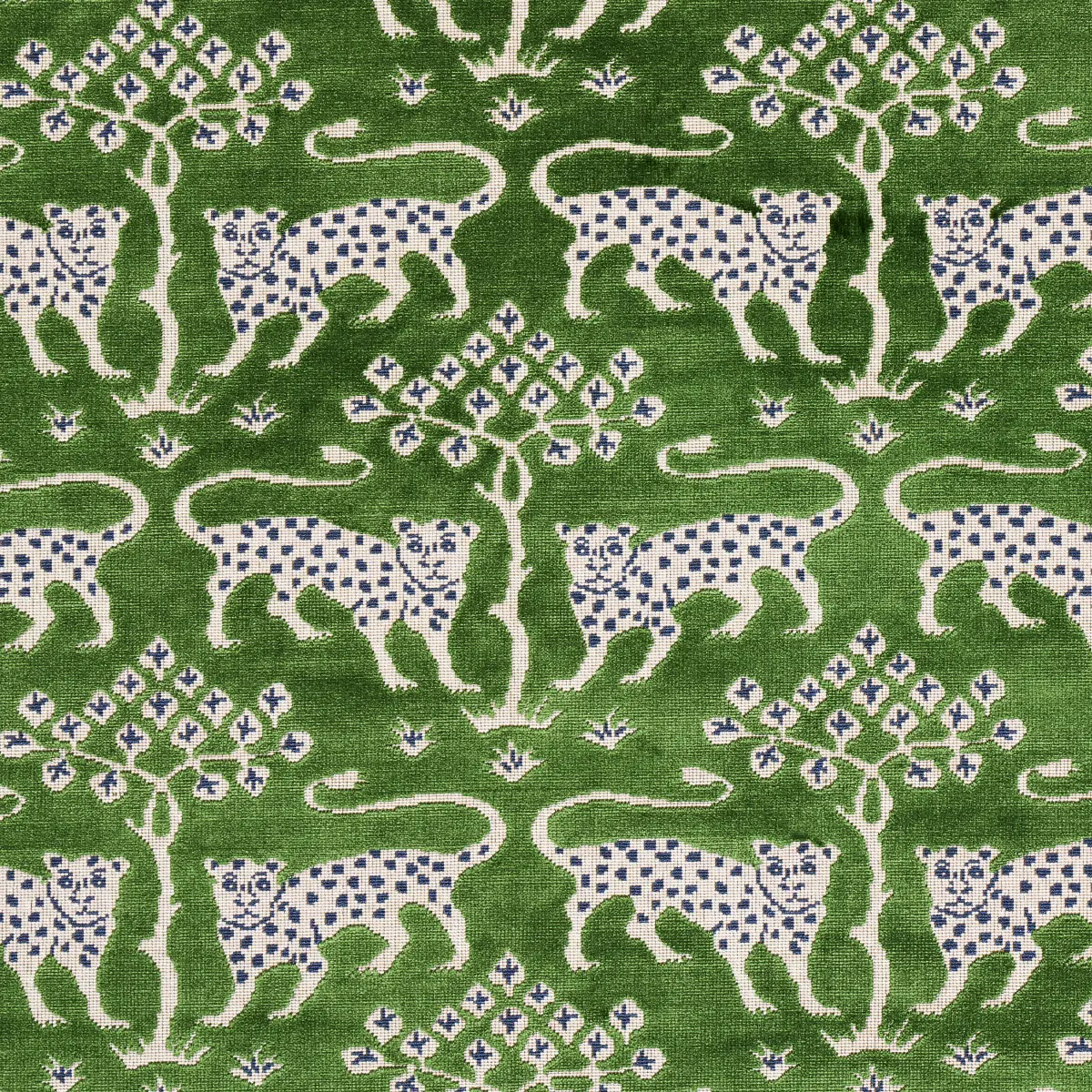 WOODLAND LEOPARD VELVET_ EMERALD
