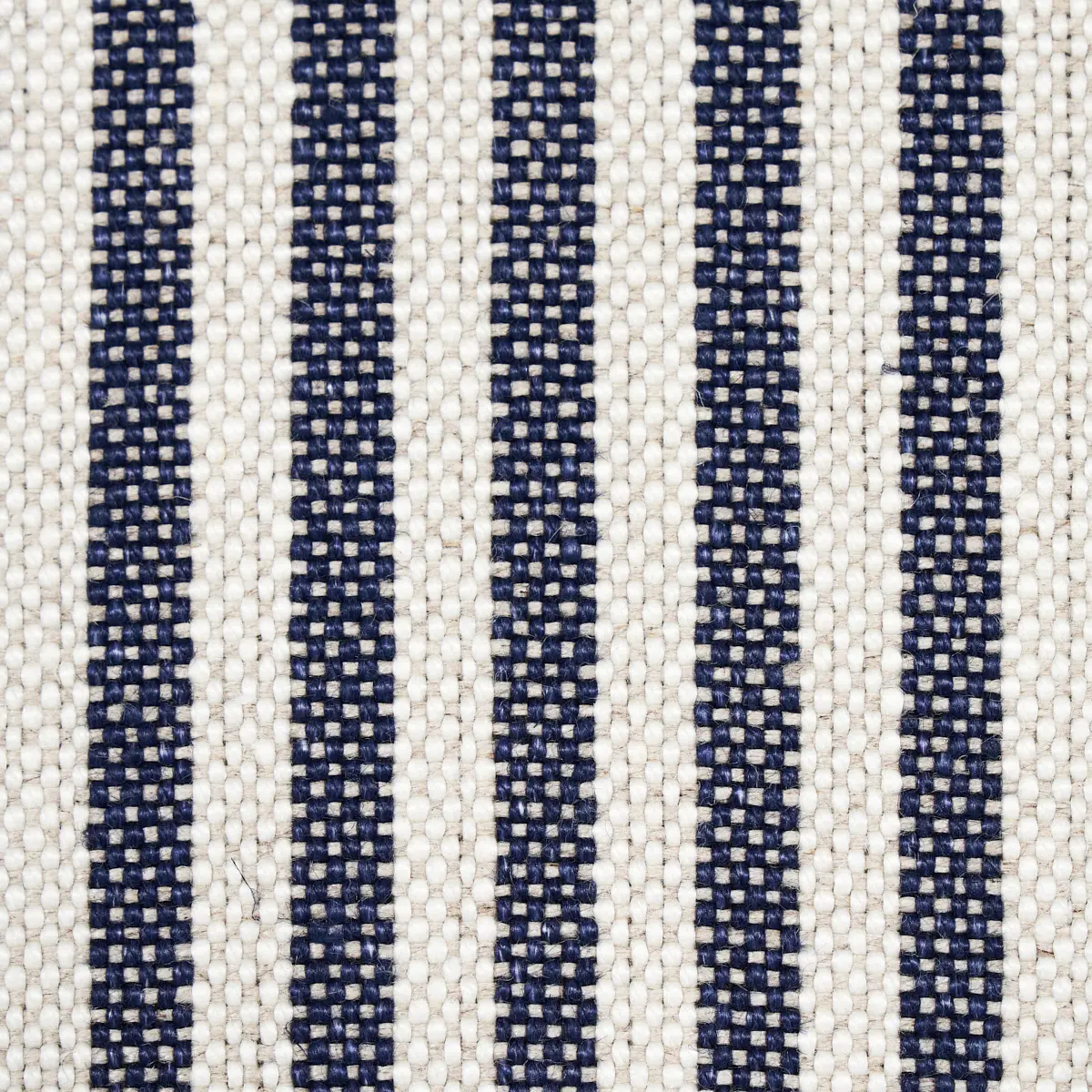 LILLY STRIPE HIGH PERFORMANCE LINEN_ NAVY & IVORY