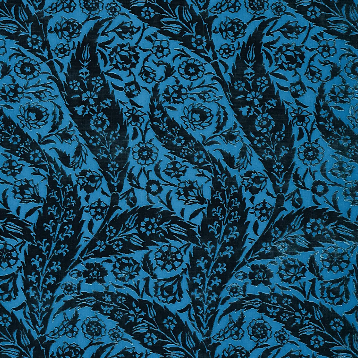 SAZ PAISLEY SILK VELVET_ BLUE