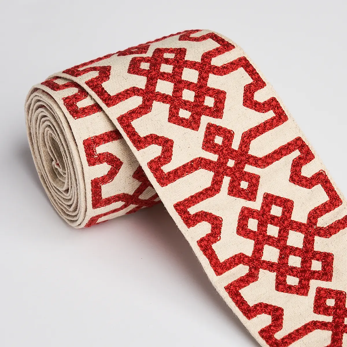 Knotted Trellis Tape_ CRIMSON ON UNBLEACHED