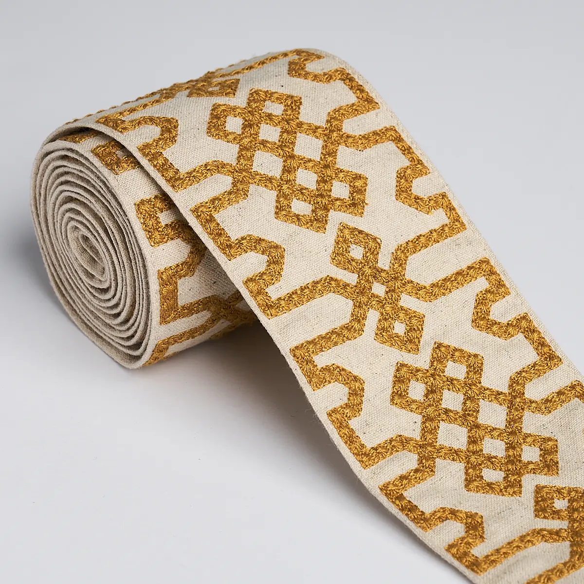 Knotted Trellis Tape_ OCHER ON UNBLEACHED