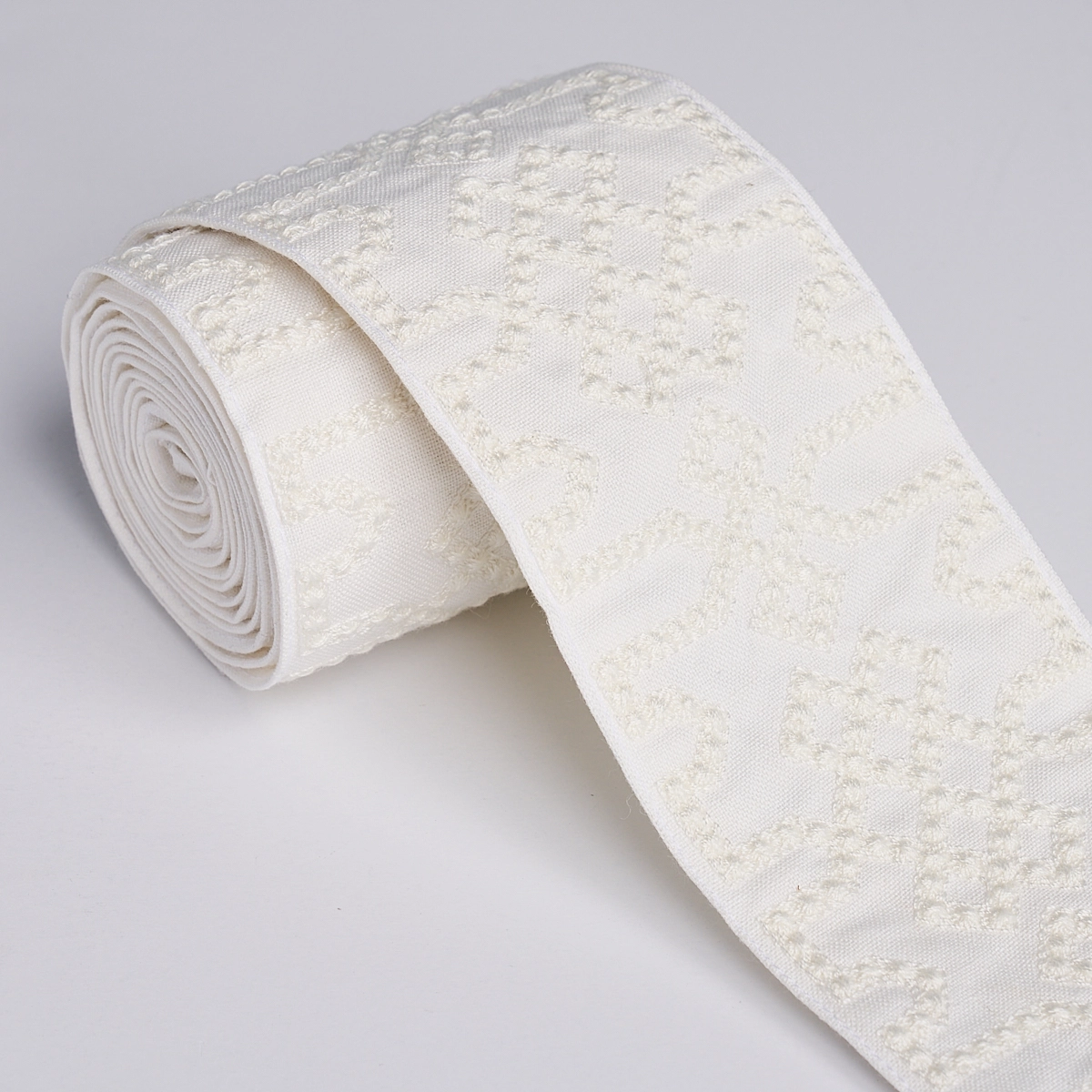 KNOTTED TRELLIS TAPE_ WHITE ON WHITE