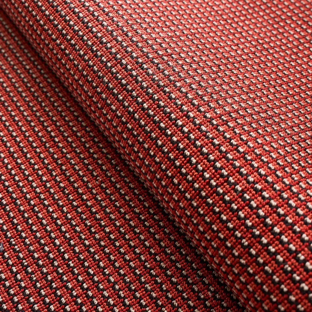 GRUNDA ÉPINGLÉ_ CINNABAR
