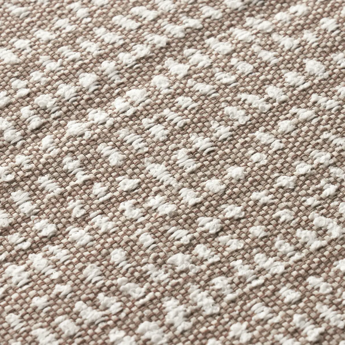 OSCAR INDOOR/OUTDOOR_ WHITE