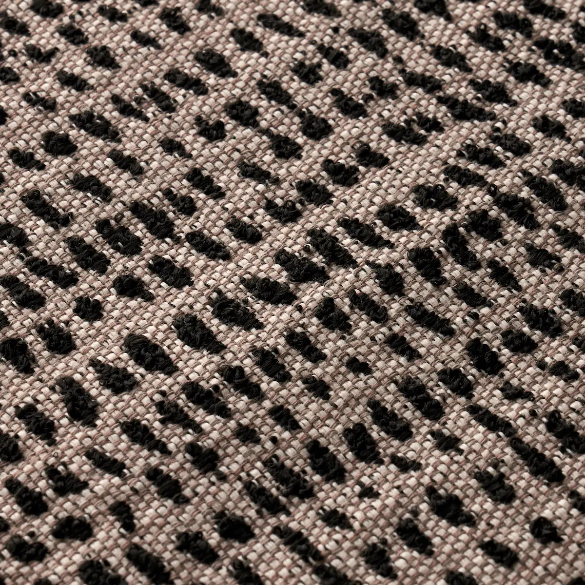 OSCAR INDOOR/OUTDOOR_ NOIR