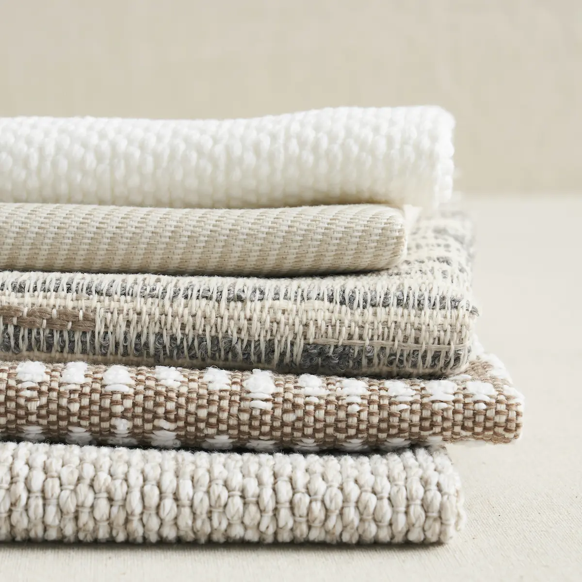 TOMORI INDOOR/OUTDOOR_ NEUTRAL