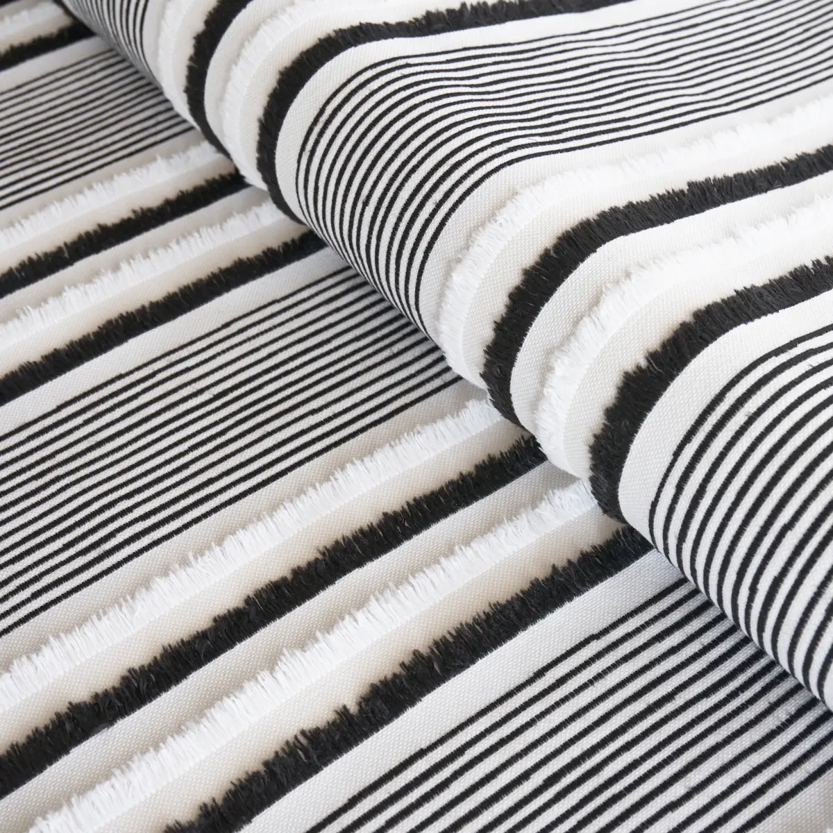 BILLY INDOOR/OUTDOOR_ BLACK