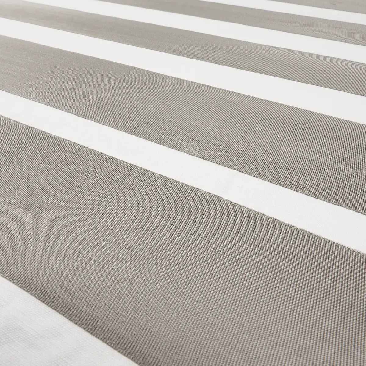 RIBBON APPLIQUÉ PANEL_ GREY ON IVORY