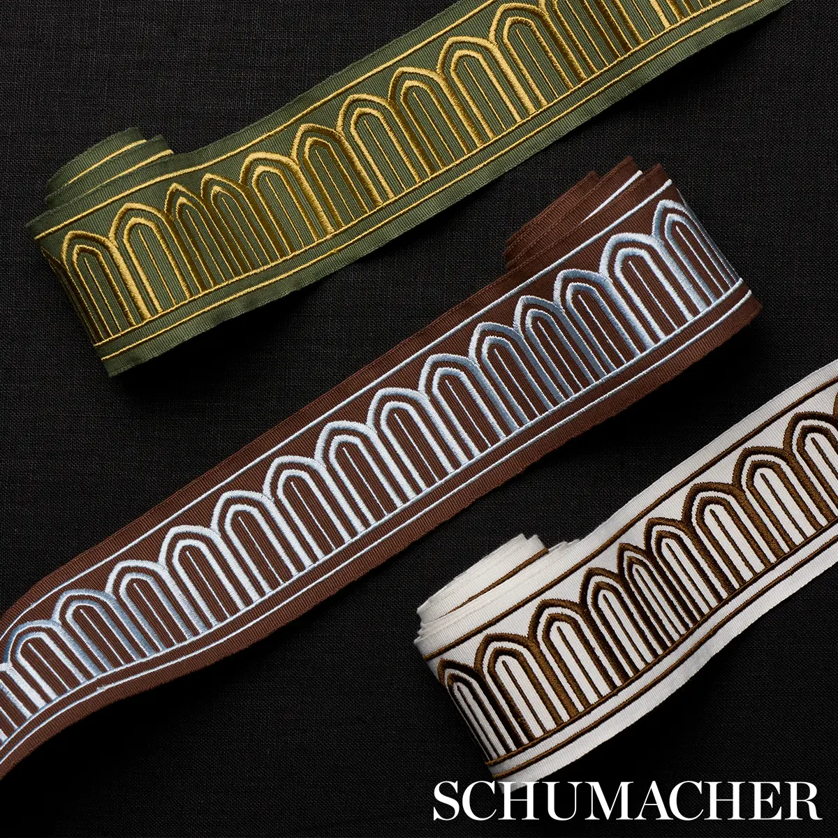 ARCHES EMBROIDERED TAPE MEDIUM_ SKY ON BROWN
