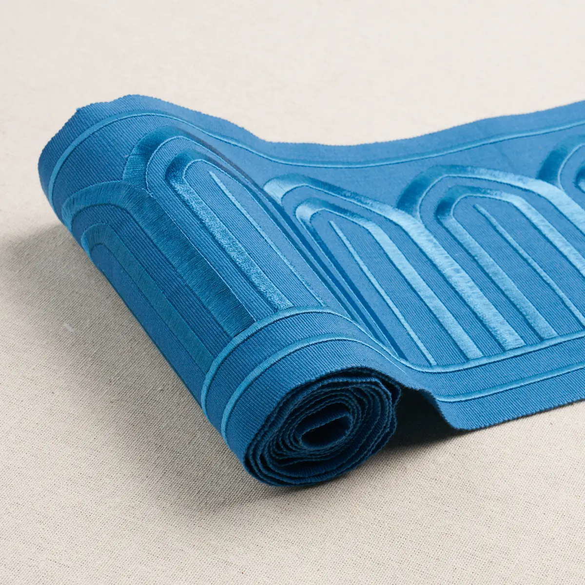 ARCHES EMBROIDERED TAPE WIDE_ TEAL