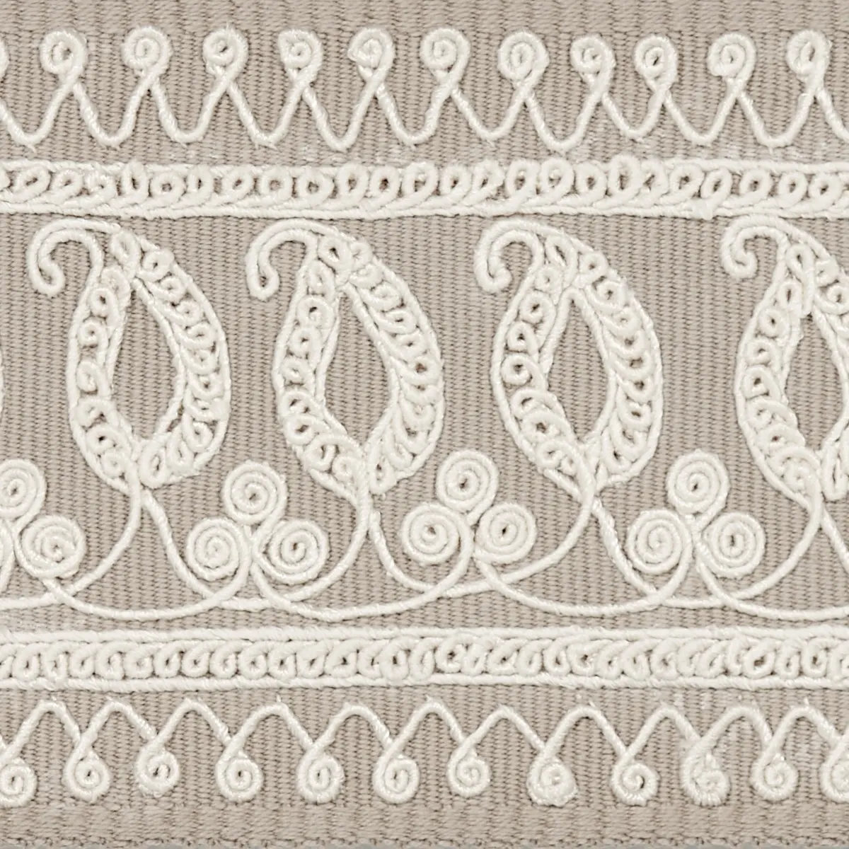 PAISLEY EMBROIDERED TAPE_ SAND