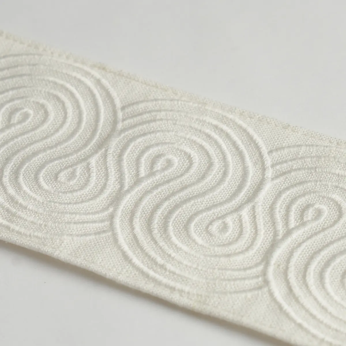 GIRALDI EMBROIDERED TRIM_ IVORY