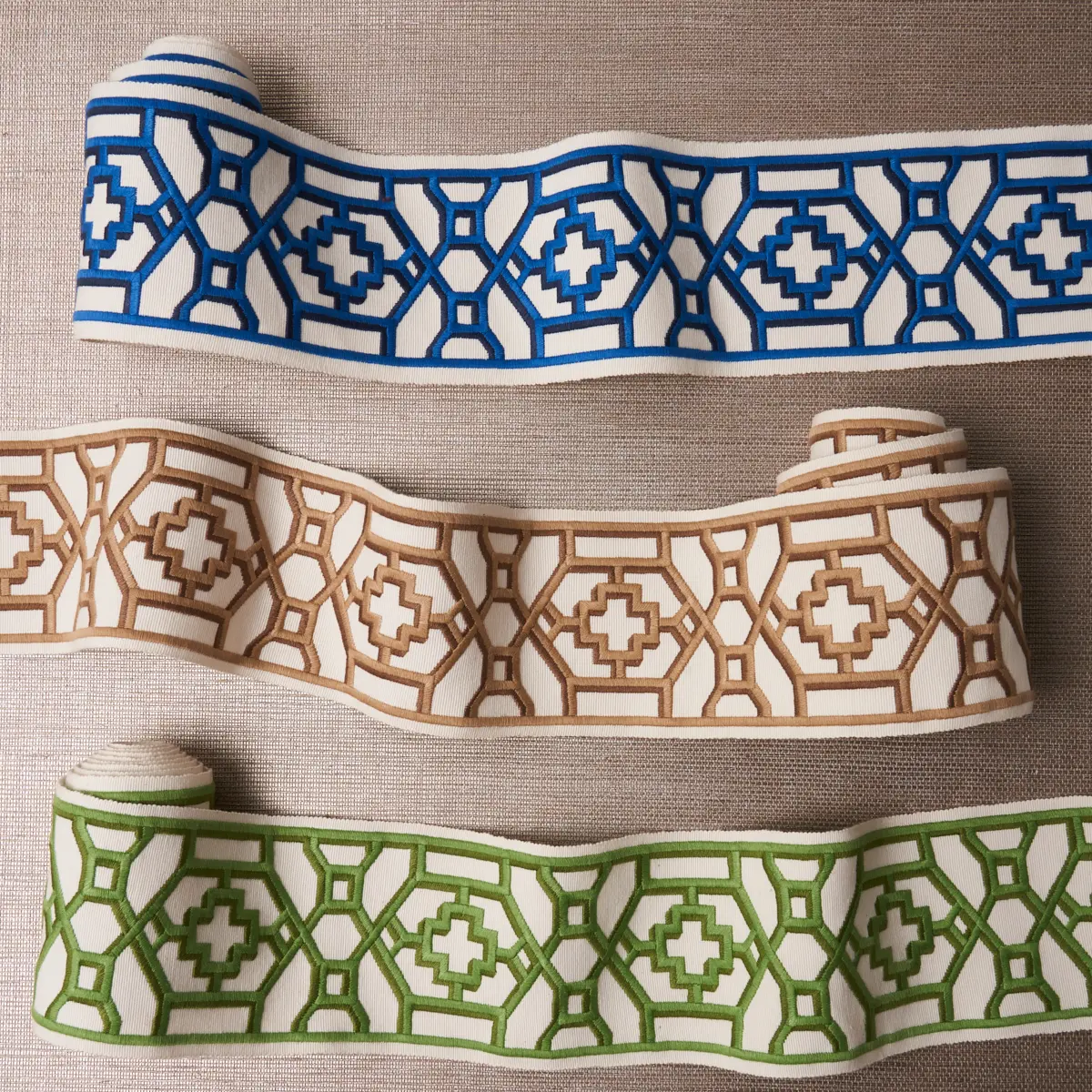 ZANZIBAR TRELLIS TAPE_ CAMEL