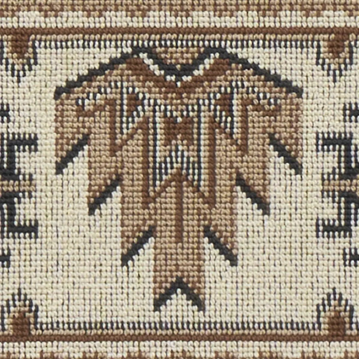 CROWLEY ÉPINGLÉ_ BROWN