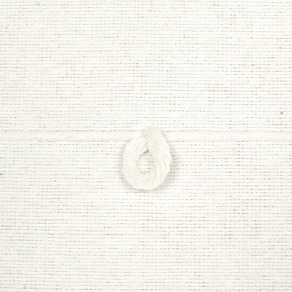 GLOBO KNOTTED HANDWOVEN_ WHITE