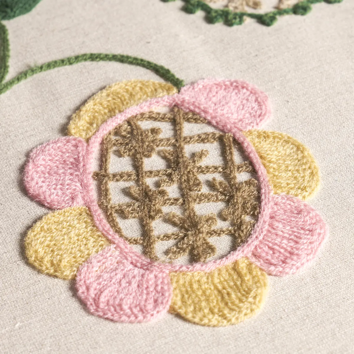MANDEVILLA EMBROIDERY_ PINK & GREEN