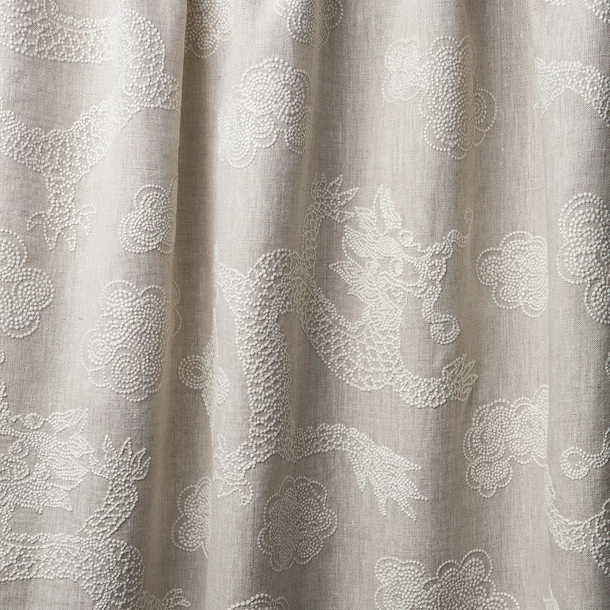 DRAGON EMBROIDERY_ IVORY ON NATURAL