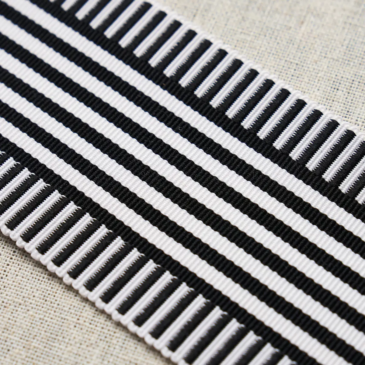 KEKET STRIPE TAPE_ BLACK