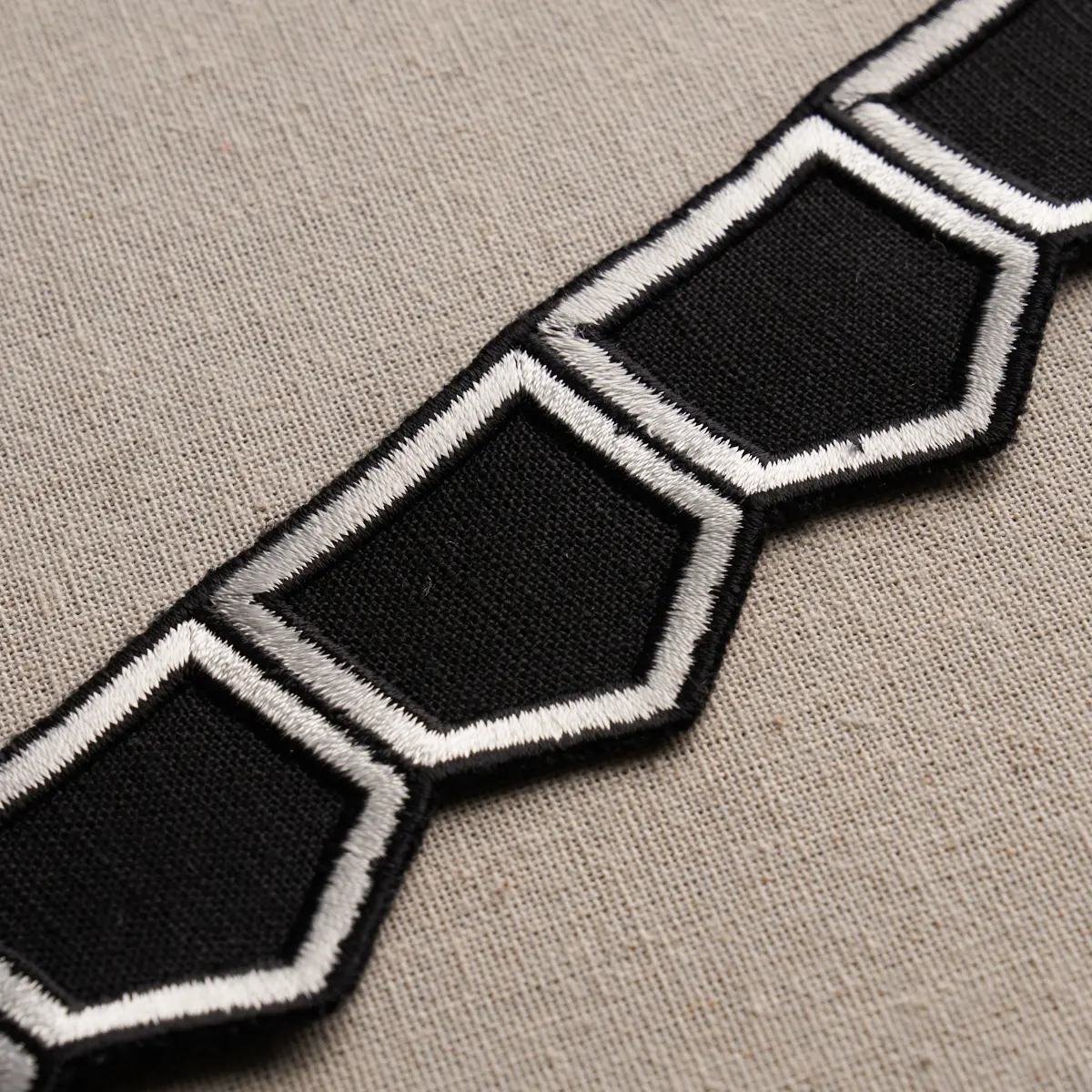 Honeycomb Trim_ BLACK