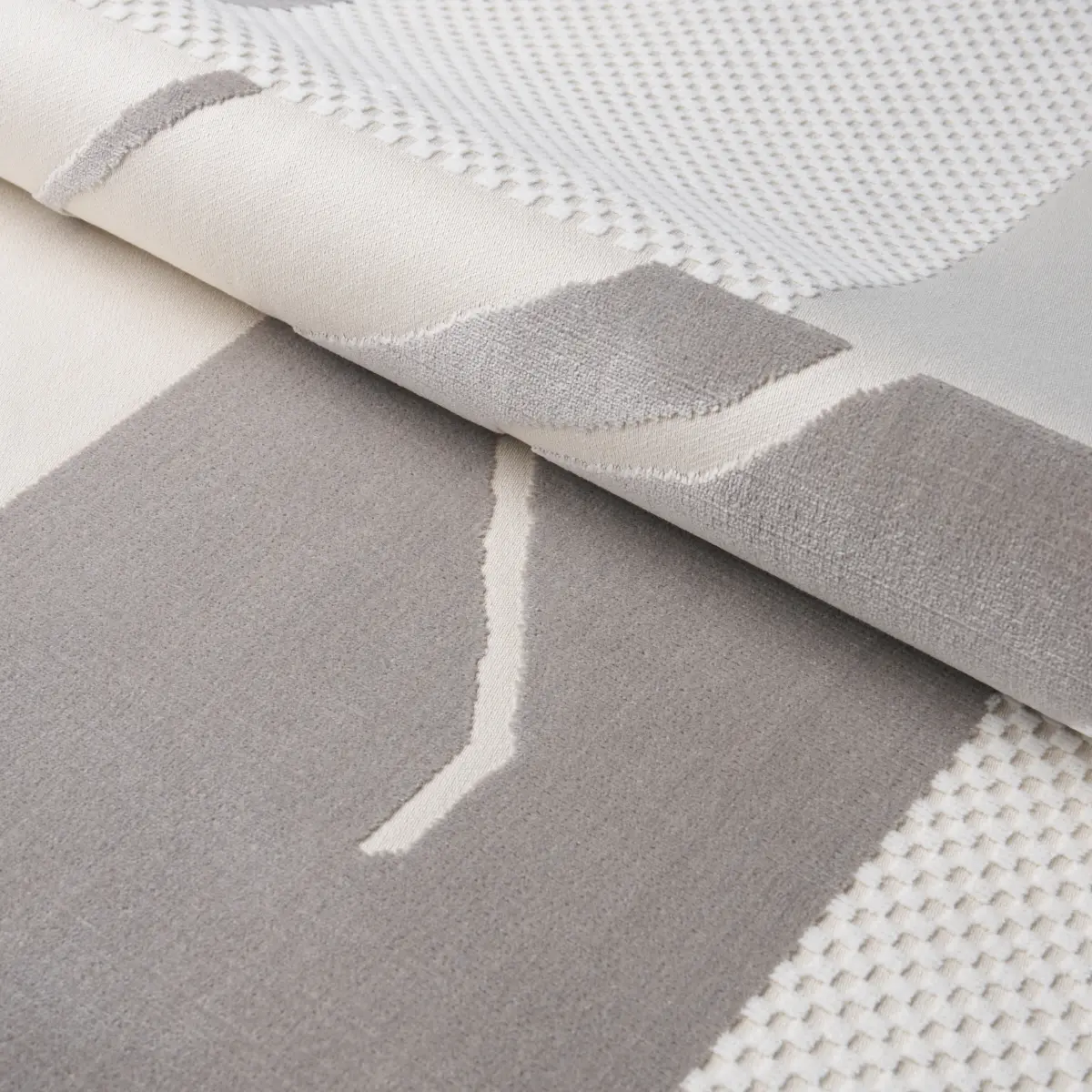 GUSTAVIAN DANCE VELVET_ GREY