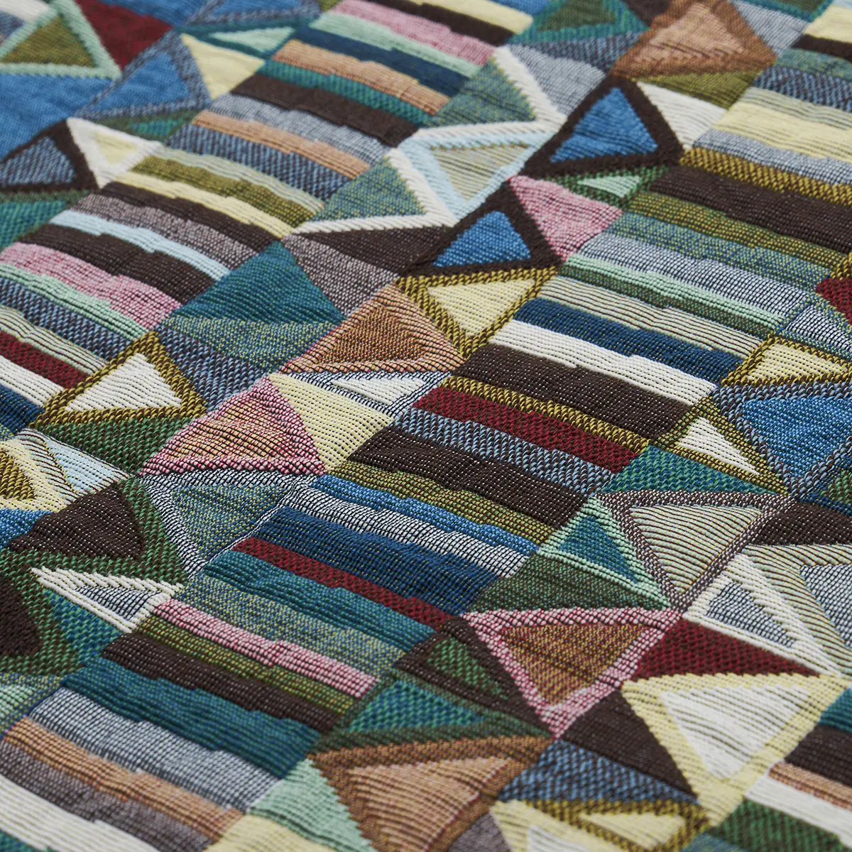 BIZANTINO QUILTED WEAVE_ PEACOCK