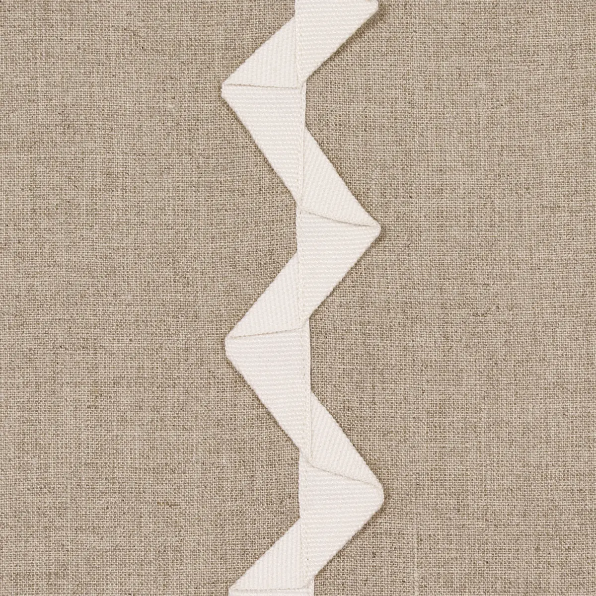 LAZARE APPLIQUÉ_ IVORY ON NATURAL