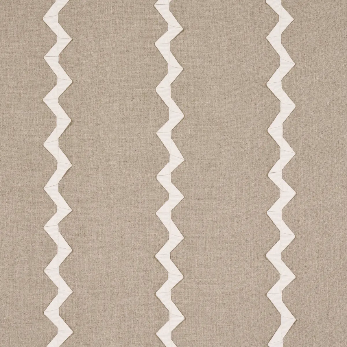 LAZARE APPLIQUÉ_ IVORY ON NATURAL