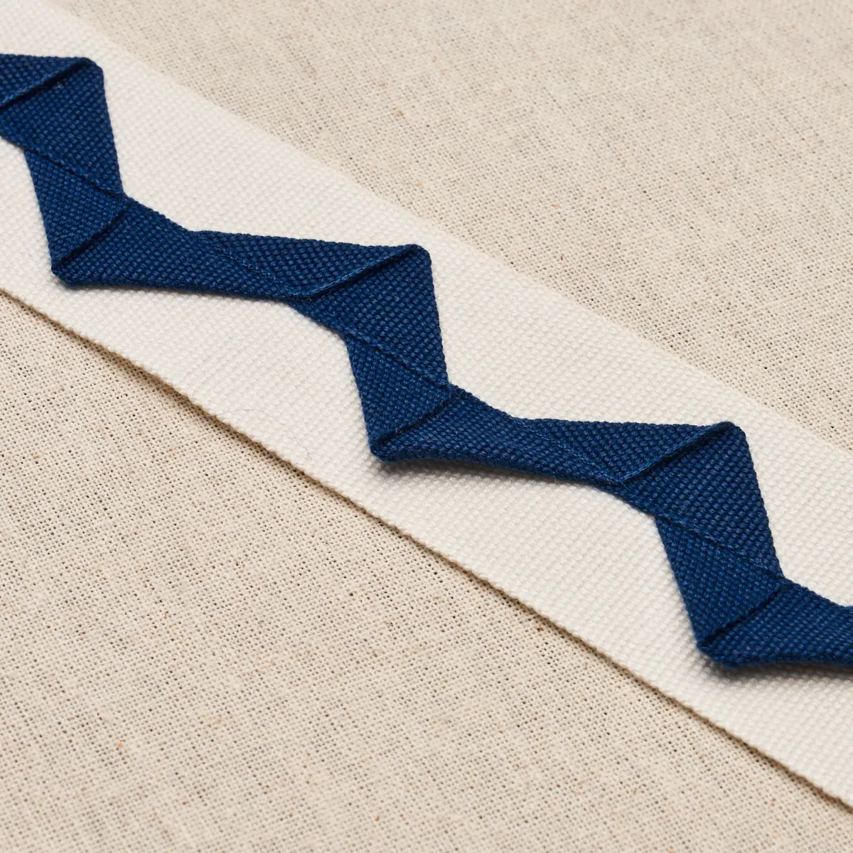 LAZARE APPLIQUÉ TAPE_ NAVY ON IVORY