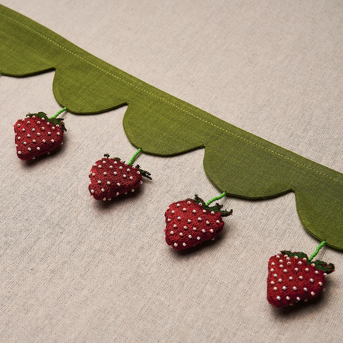 STRAWBERRY JAM TRIM_ GREEN