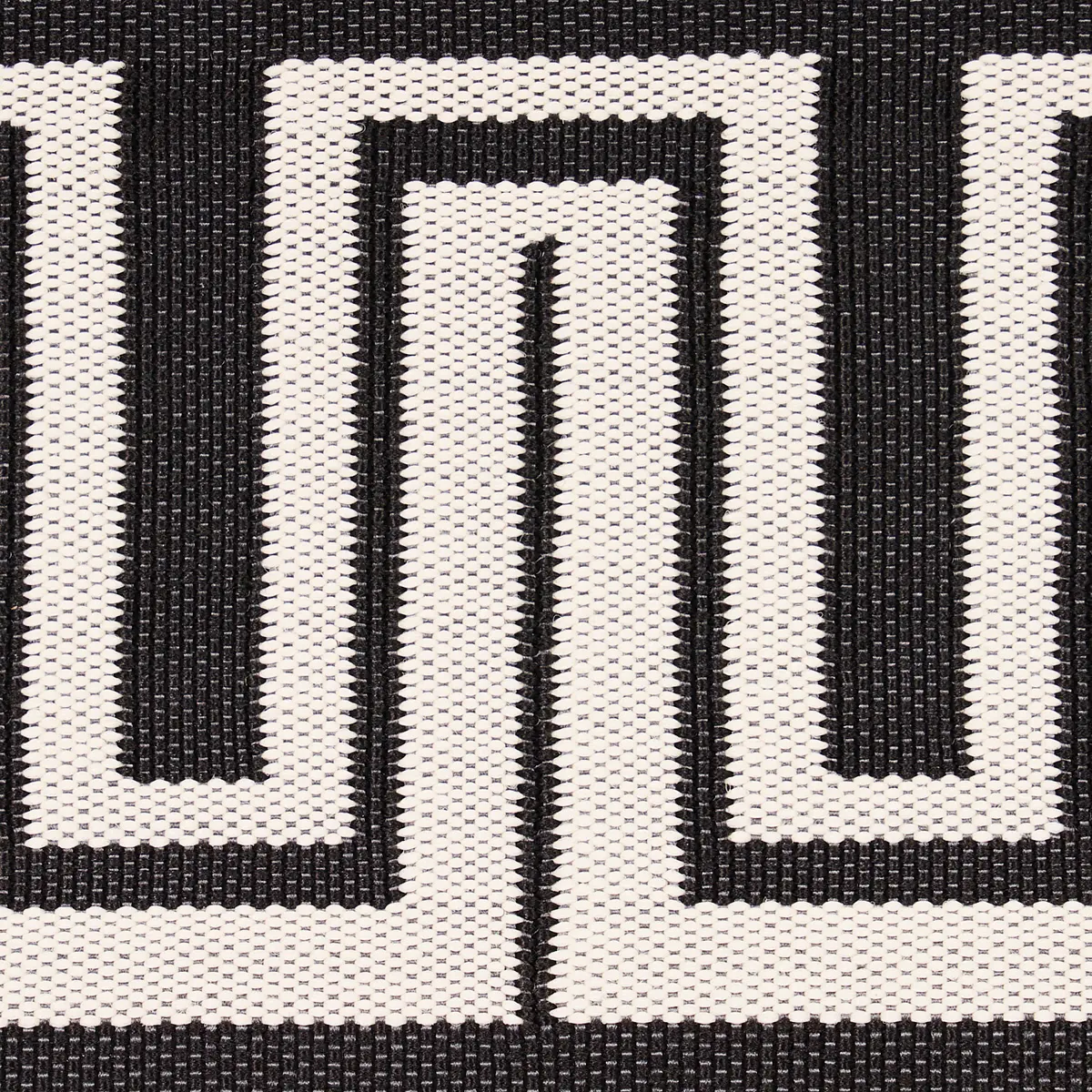 ZEUS INDOOR/OUTDOOR TAPE_ BLACK