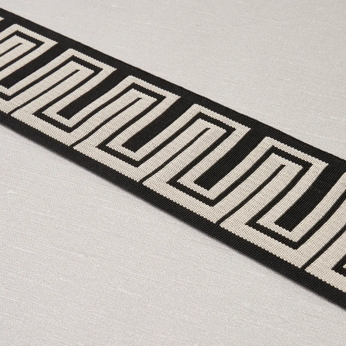 ZEUS INDOOR/OUTDOOR TAPE_ BLACK