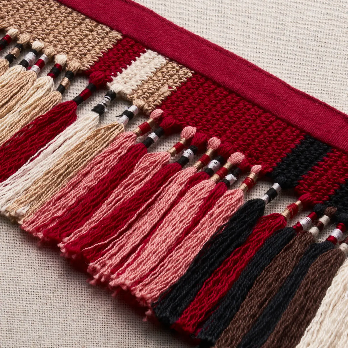 EL MOROCCO HANDMADE TASSEL TRIM_ WARM MULTI
