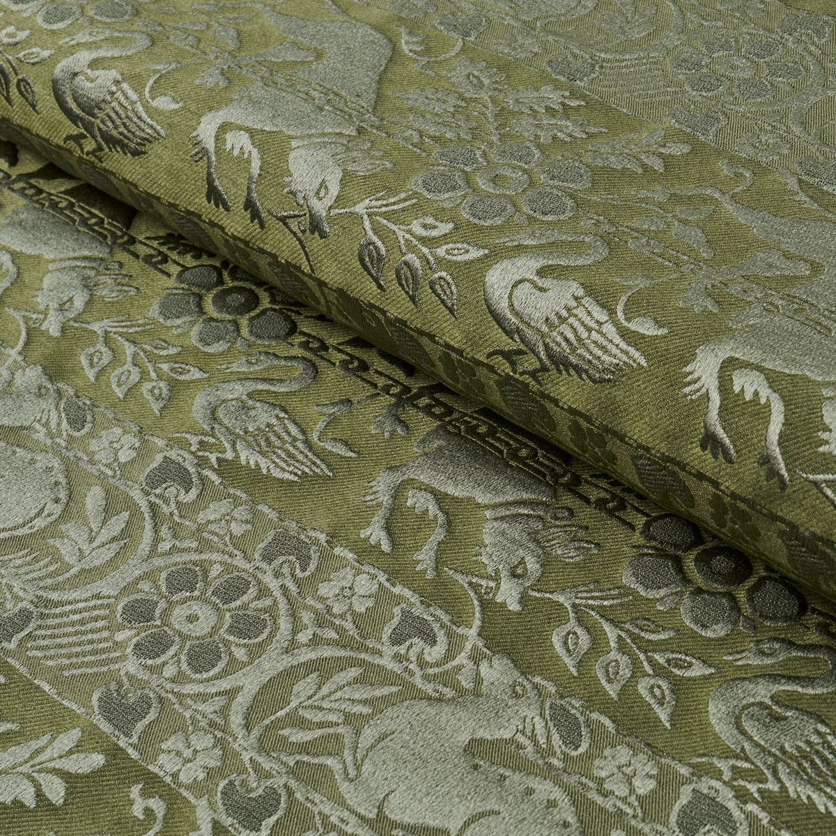 ANIMALI_ MOSS