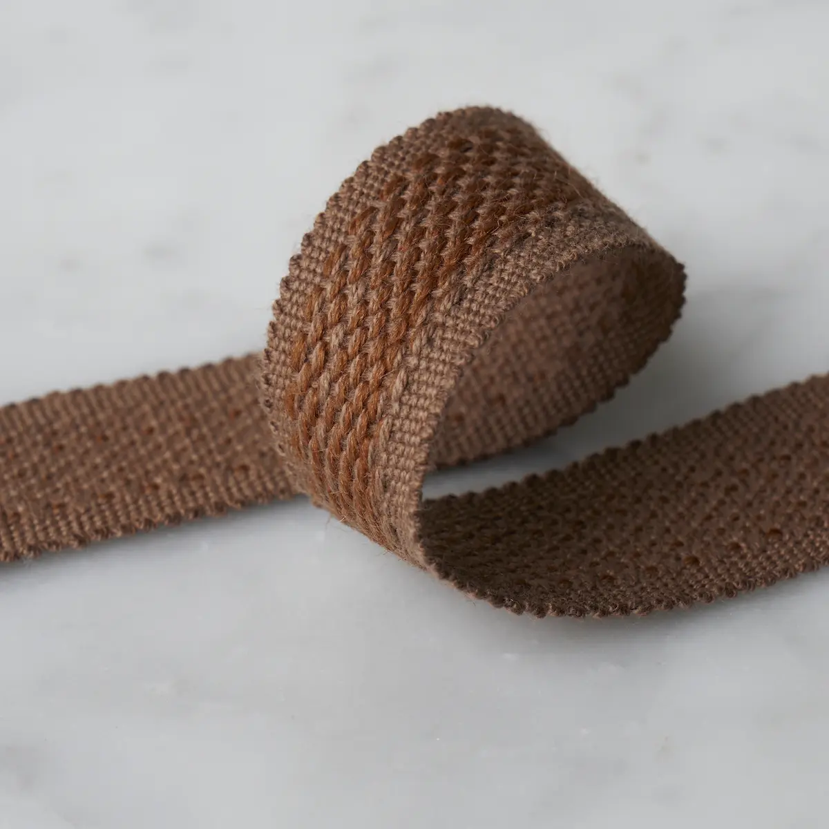 CARDIFF TAPE MEDIUM_ BROWN
