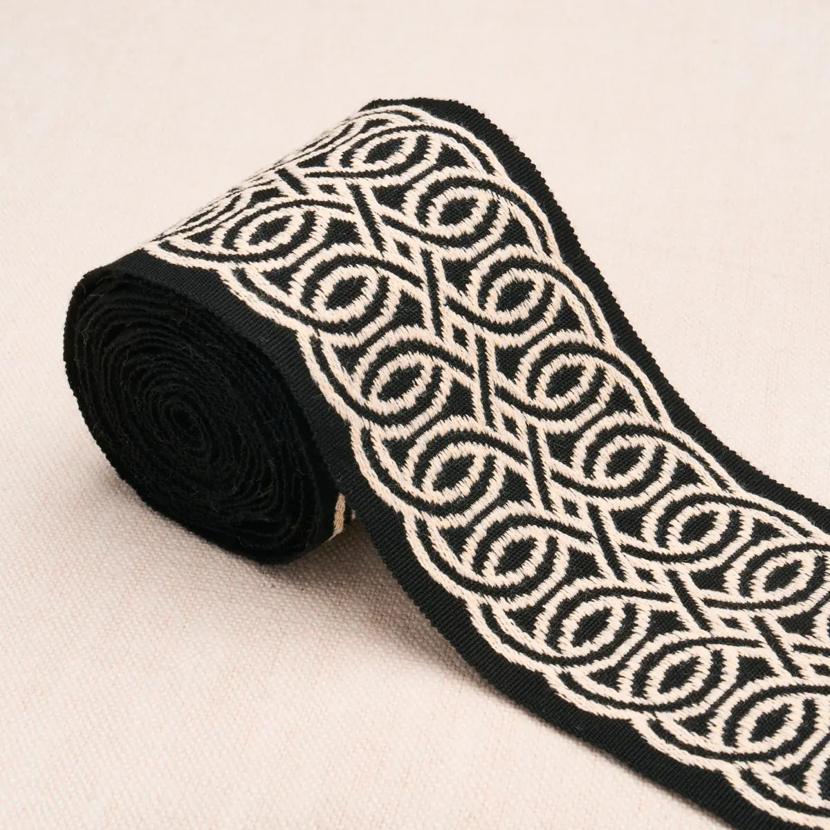 INFINITO INDOOR/OUTDOOR TRIM_ BLACK