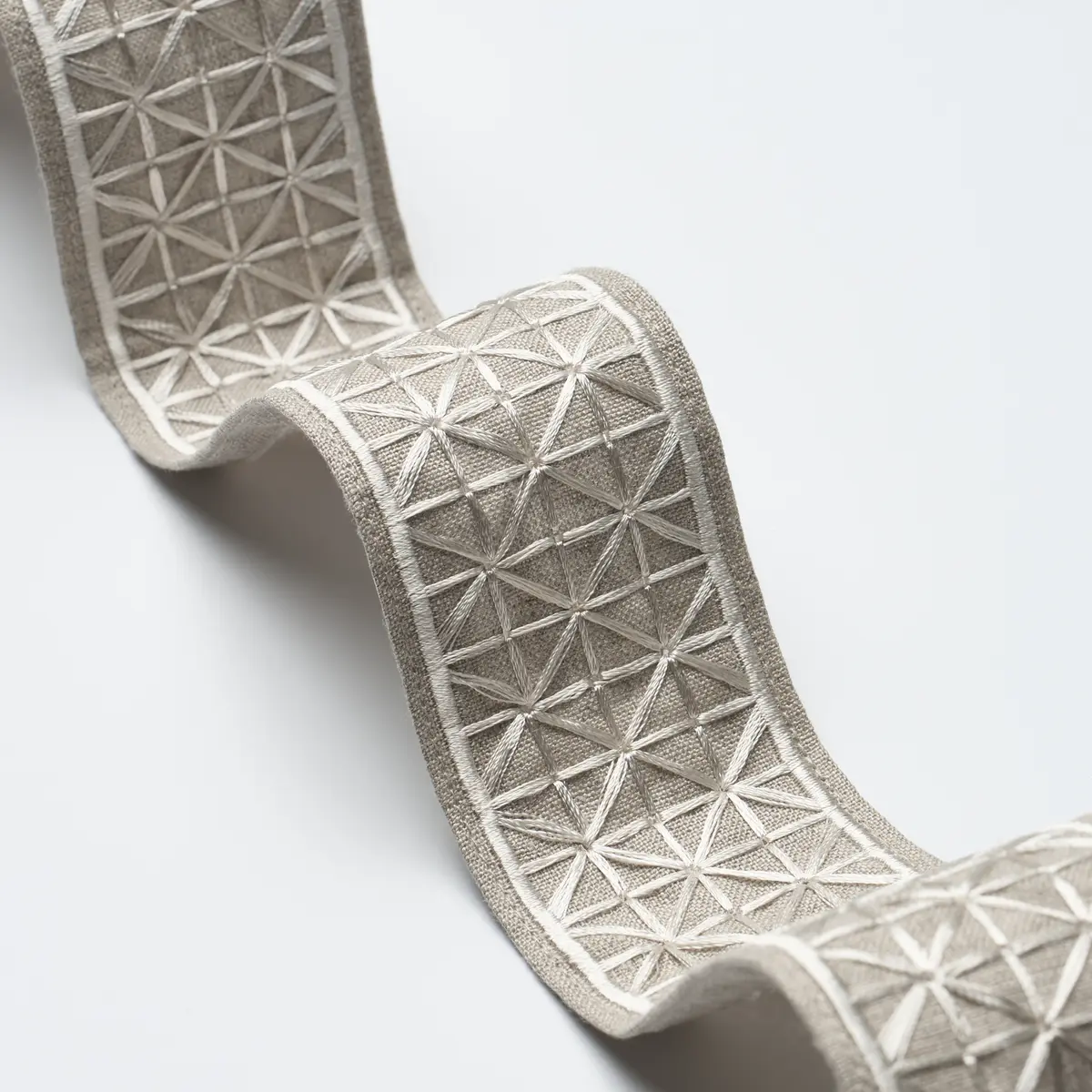 DIRECTOIRE TAPE NARROW_ IVORY ON NATURAL