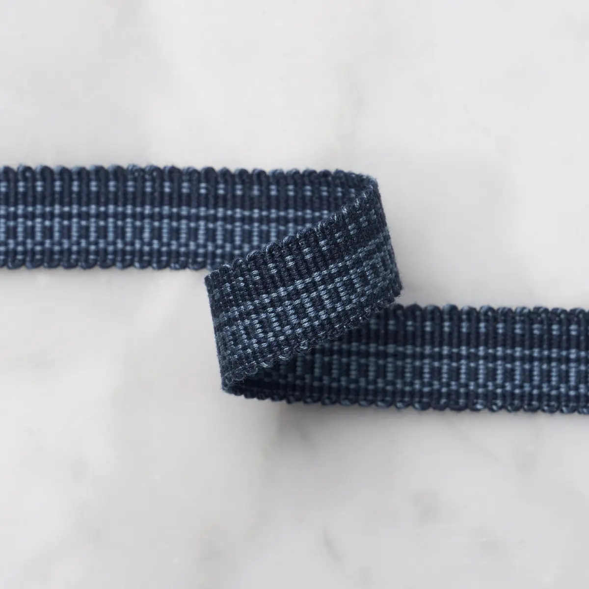 COTTON STRIÉ TAPE NARROW_ INDIGO