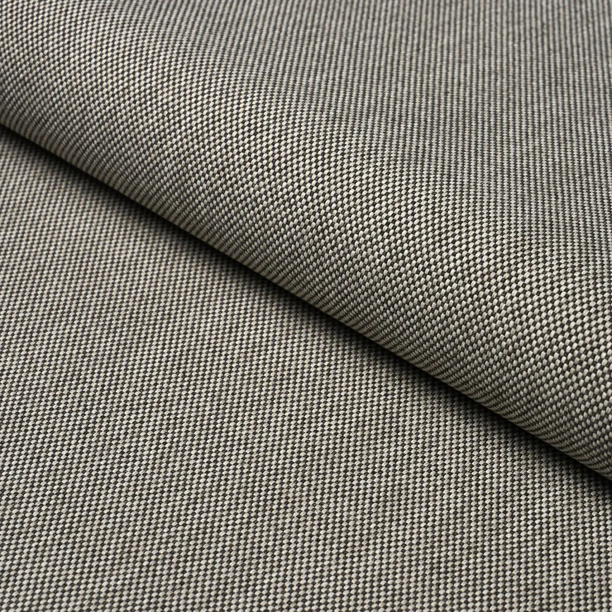 BROCK INDOOR/OUTDOOR_ BLACK