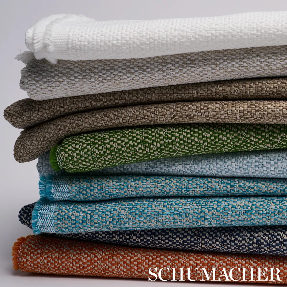 GUS INDOOR/OUTDOOR_ GRASS