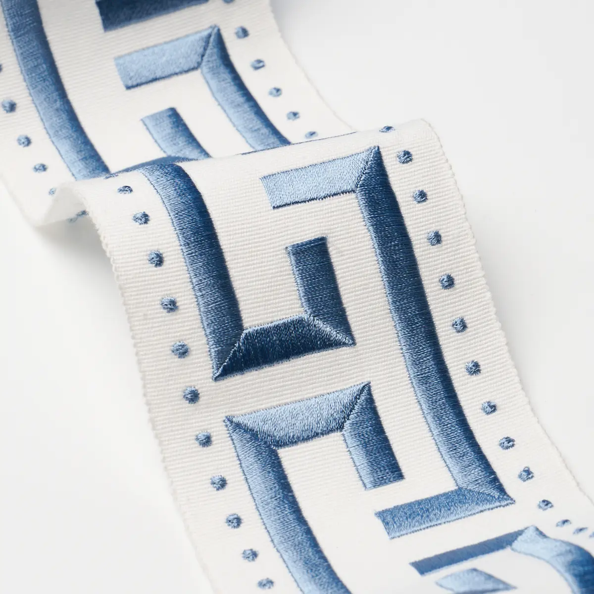 MARGO FRET_ PORCELAIN