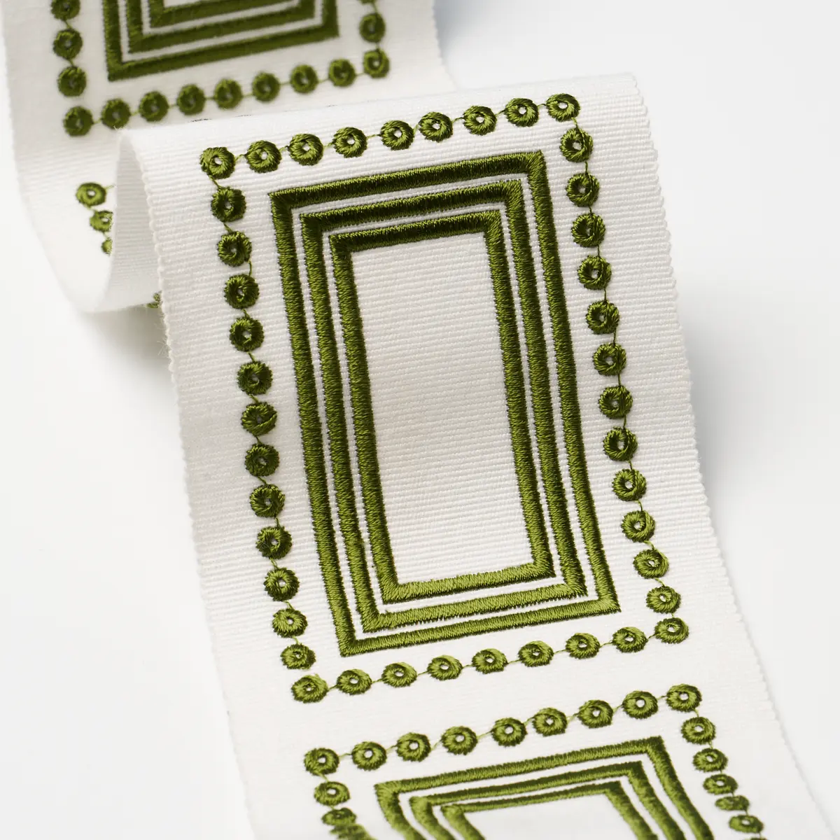 PORTE PARISIEN_ GREEN
