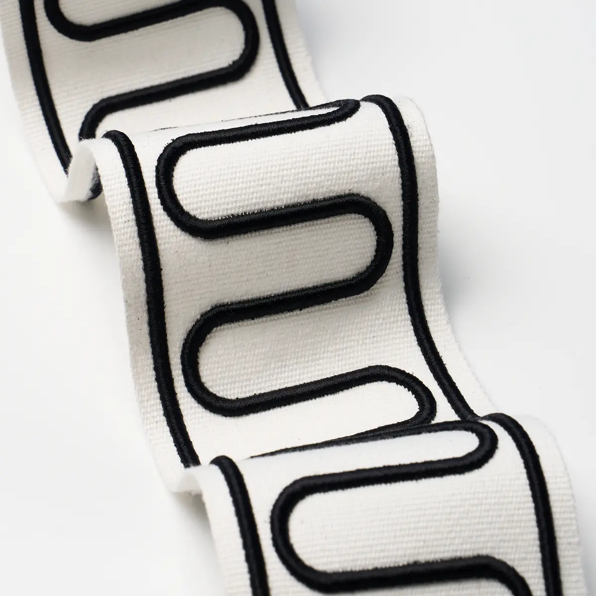 ROYERE SCROLL_ BLACK