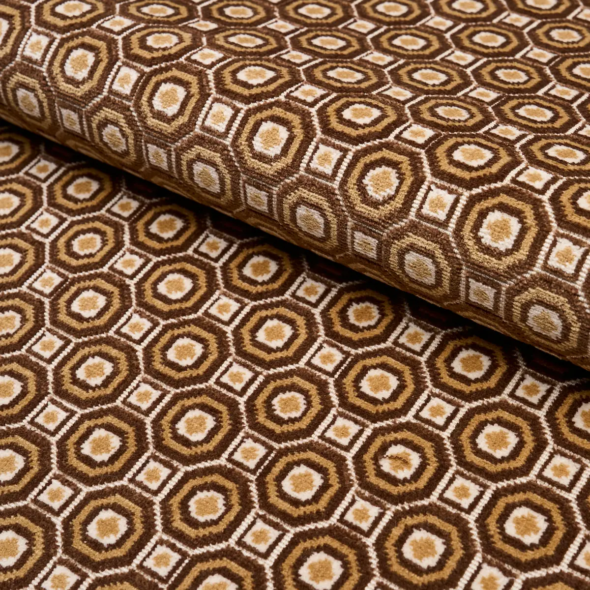 TRIANON CUT VELVET_ BISQUE