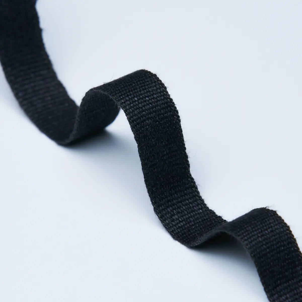 MATHIAS LINEN TAPE NARROW_ BLACK
